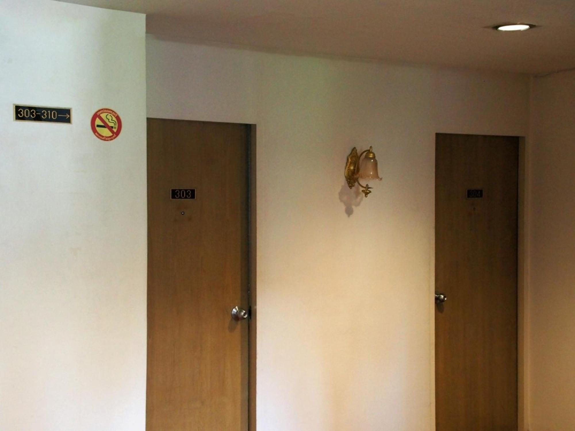 Wish Inn Chidlom V วิช อินน์ ชิดลม 2 Bangkok Bagian luar foto